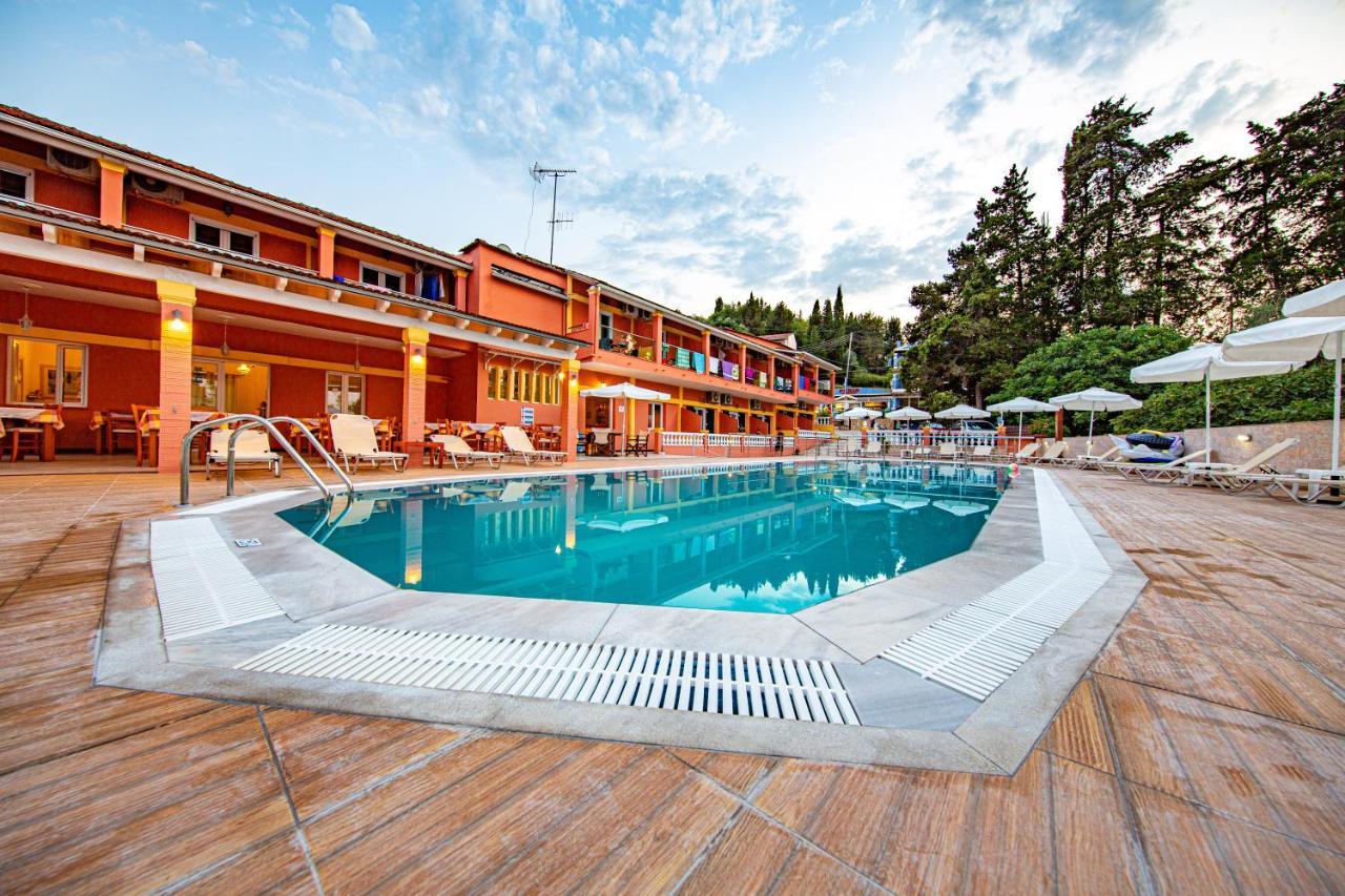 Hotel Penelope Kouspades Eksteriør billede