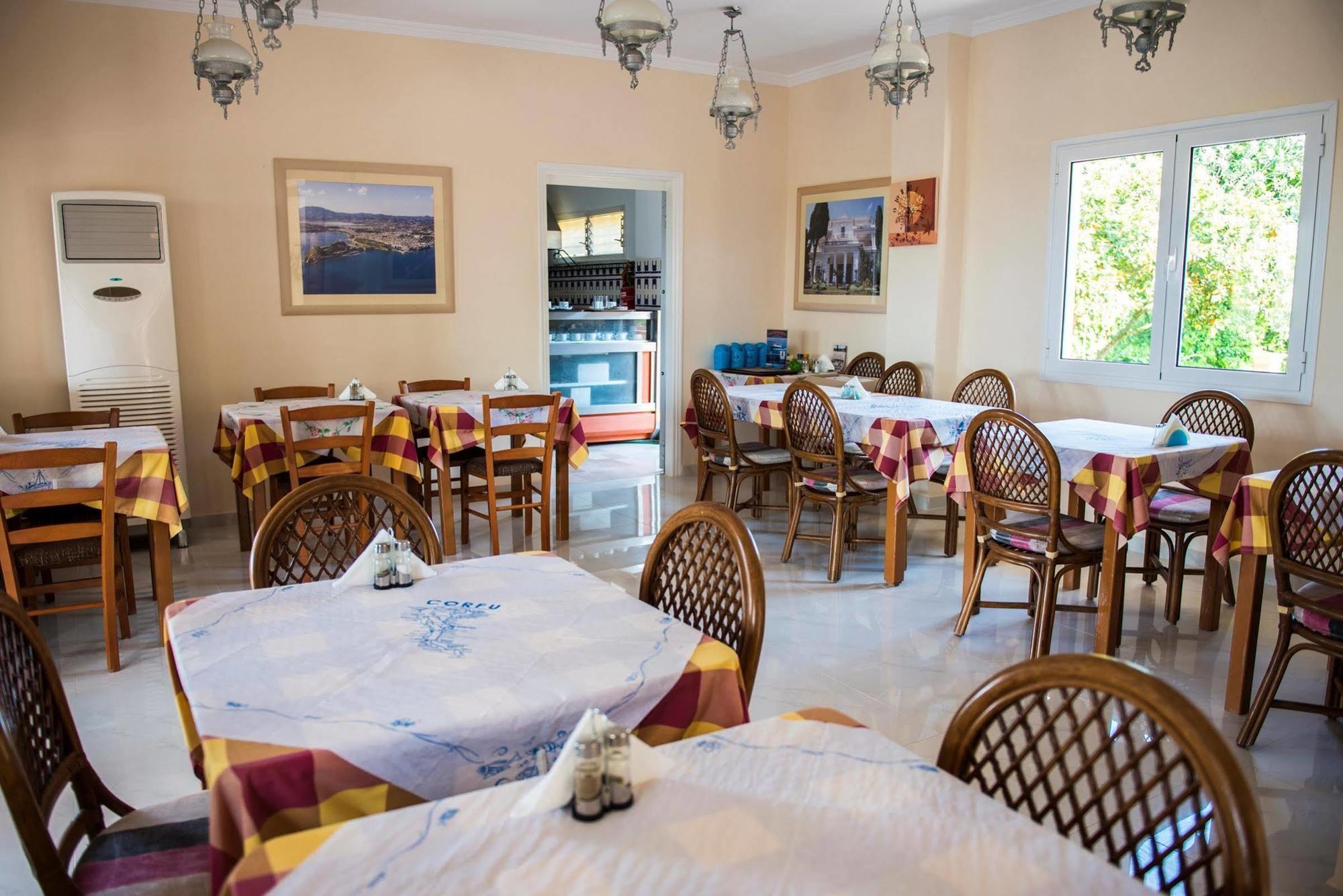 Hotel Penelope Kouspades Eksteriør billede